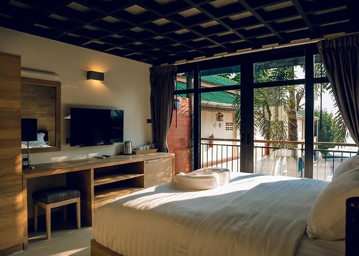 15 Palms Beach Resort